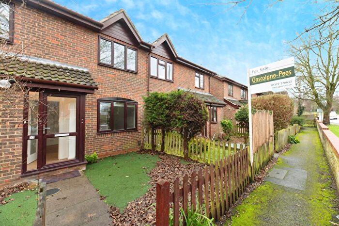 2 Bedroom House For Sale In Elmer Mews, Fetcham, Leatherhead, Surrey, KT22