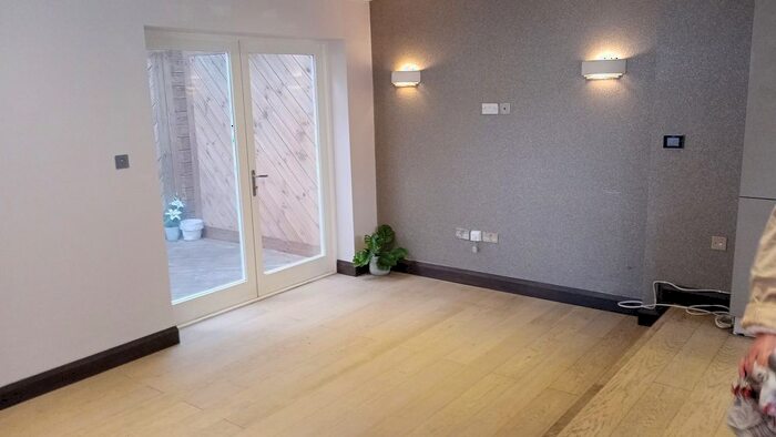 2 Bedroom Semi-Detached House To Rent In Heath Road, Twickenham, TW1