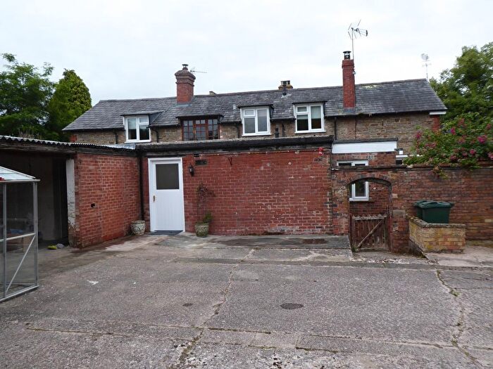 2 Bedroom Flat To Rent In Caynham House, Ludlow, SY8