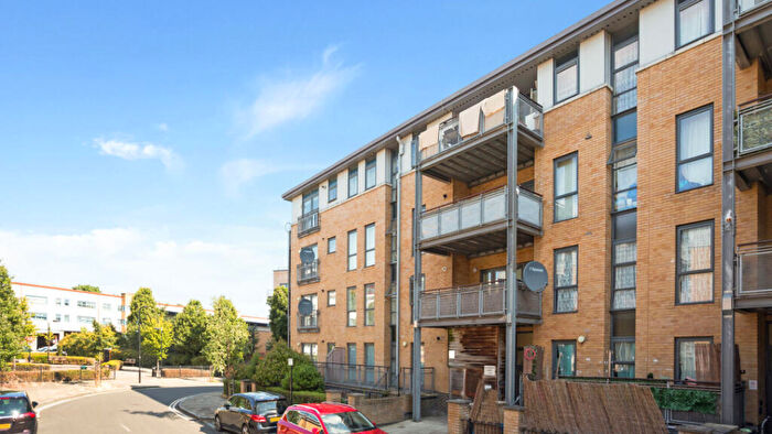 2 Bedroom Flat For Sale In Woodmill Road, London, E5