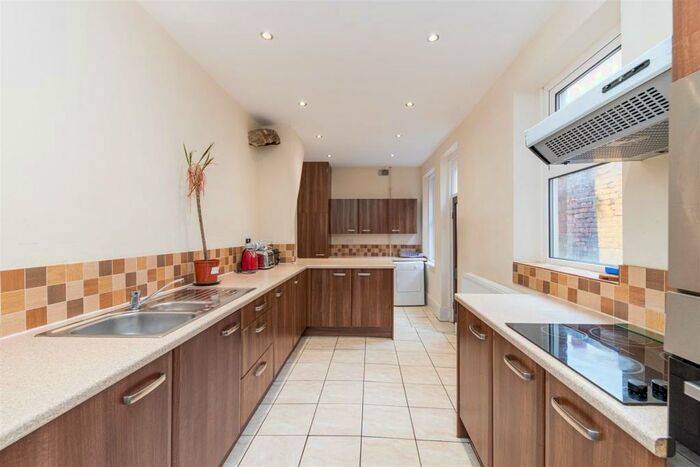 7 Bedroom Terraced House To Rent In Goldspink Lane, Sandyford, Newcastle Upon Tyne, NE2