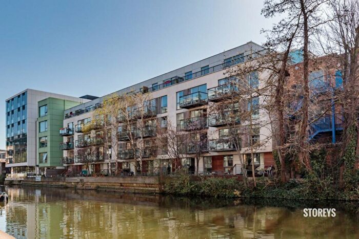 2 Bedroom Apartment To Rent In Orsman Road, De Beauvoir, London, N1