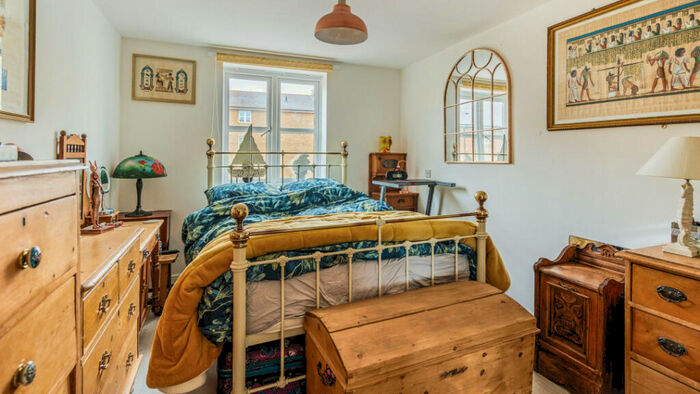 1 Bedroom Flat For Sale In Harriet Place, Shoreham-By-Sea, BN43
