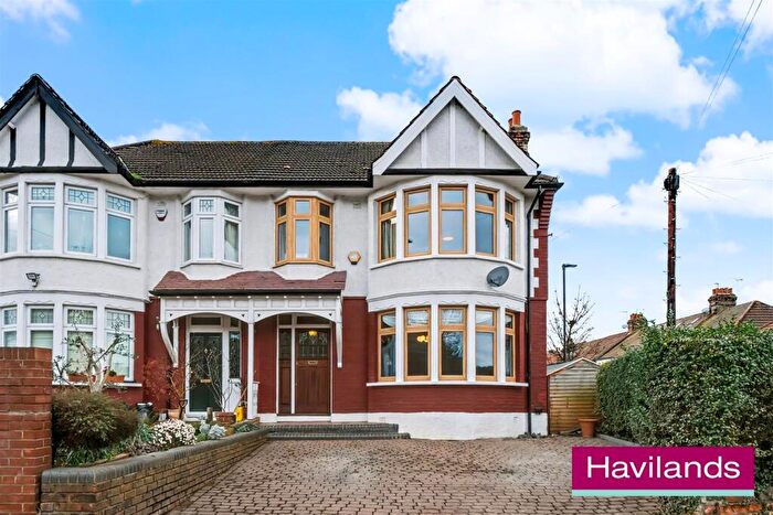 4 Bedroom Semi Detached House For Sale In Wolves Lane, London, N13