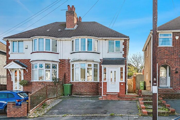 3 Bedroom Semi Detached House For Sale In Old Park Road, Dudley, DY1