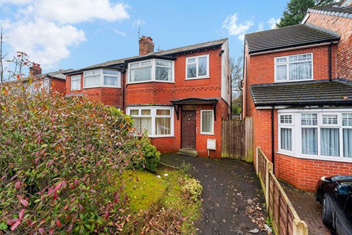 3 Bedroom Semi Detached House For Sale In Tewkesbury Drive, Prestwich, M25