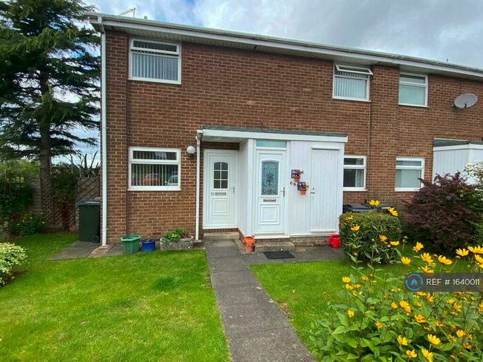 2 Bedroom Flat To Rent In Garth Sixteen, Newcastle Upon Tyne, NE12