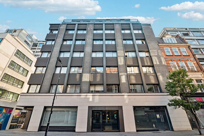3 Bedroom Flat To Rent In Great Portland Street, Marylebone, W1W