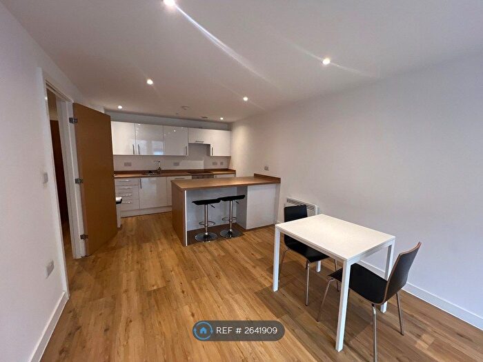 1 Bedroom Flat To Rent In Advent Way, Manchester, M4
