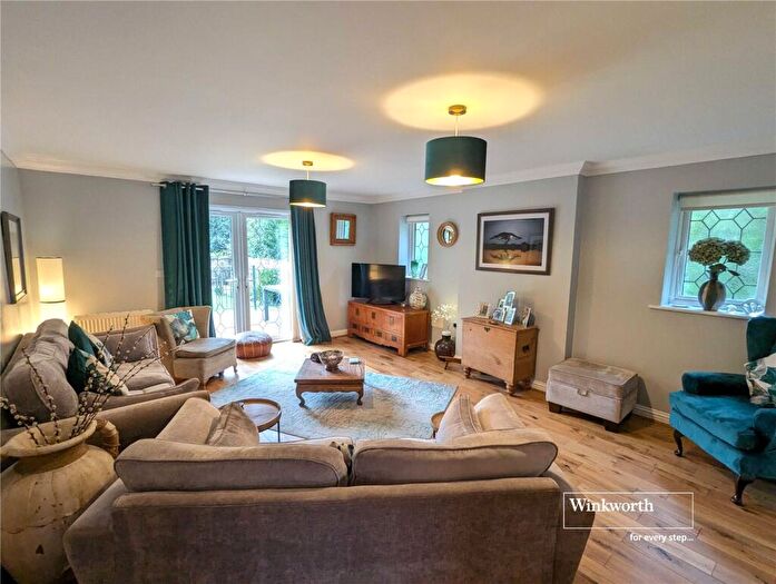 3 Bedroom Bungalow For Sale In Firshill, Christchurch, Dorset, BH23