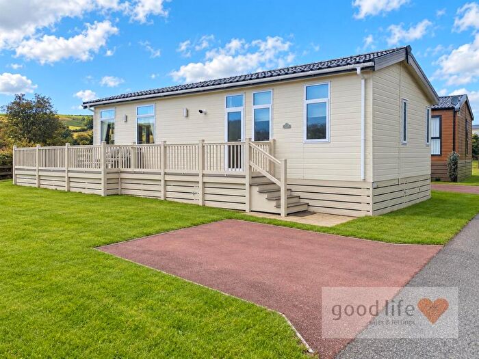 2 Bedroom Park Home For Sale In Frosterley, Wolsingham, DL13