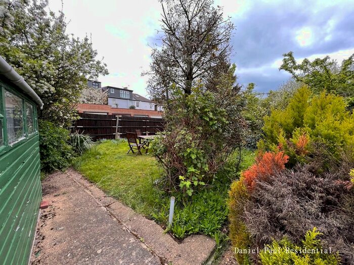 2 Bedroom Maisonette To Rent In Cavendish Avenue, West Ealing, W13