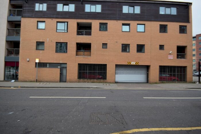 Garage / Parking To Rent In Chapel Street, Salford, Great Manchester, M3