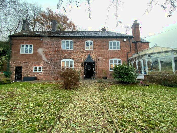 4 Bedroom Link Detached House To Rent In The Village, Hartlebury, Kidderminster, DY11