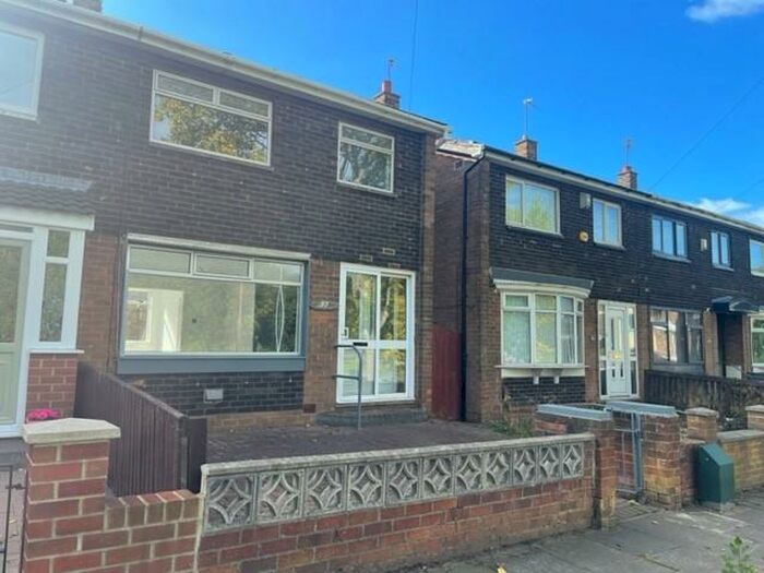 3 Bedroom Semi-Detached House To Rent In Thorndale Road, Sunderland, Tyne And Wear, SR3