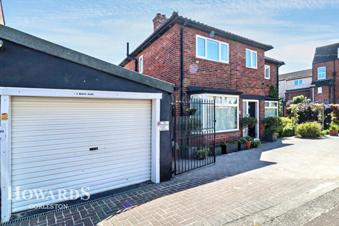 3 Bedroom Detached House For Sale In Beach Road, Gorleston, NR31