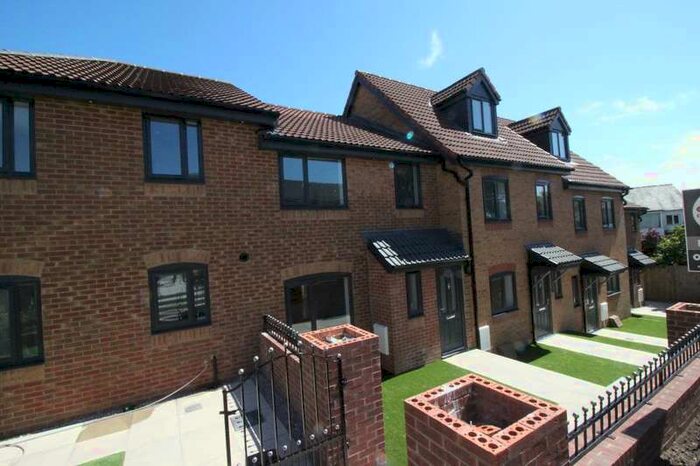 3 Bedroom Terraced House To Rent In 51 Coopers Way, Blackpool, FY1