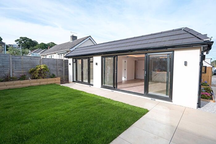 3 Bedroom Bungalow For Sale In Lytham Road, Broadstone, BH18