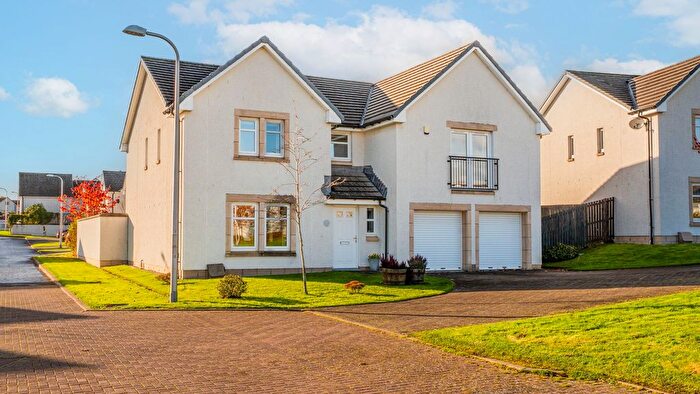 5 Bedroom Detached House For Sale In Kessington Farm Way, Bearsden, G61