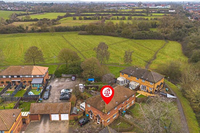 1 Bedroom End Terrace House For Sale In The Pastures, Coppice, Aylesbury (No Chain), HP20