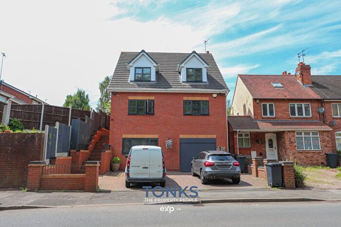 5 Bedroom Detached House For Sale In St. Peters Road, Dudley, DY2