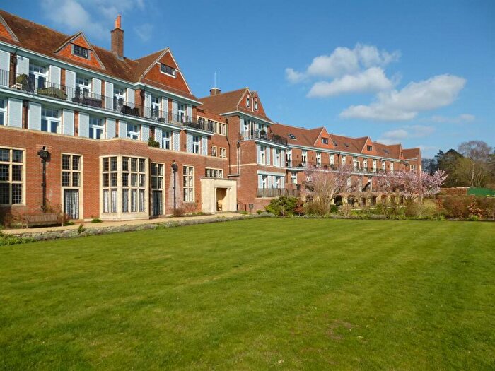 1 Bedroom Flat To Rent In King Edward Vii Apartments, Midhurst, GU29