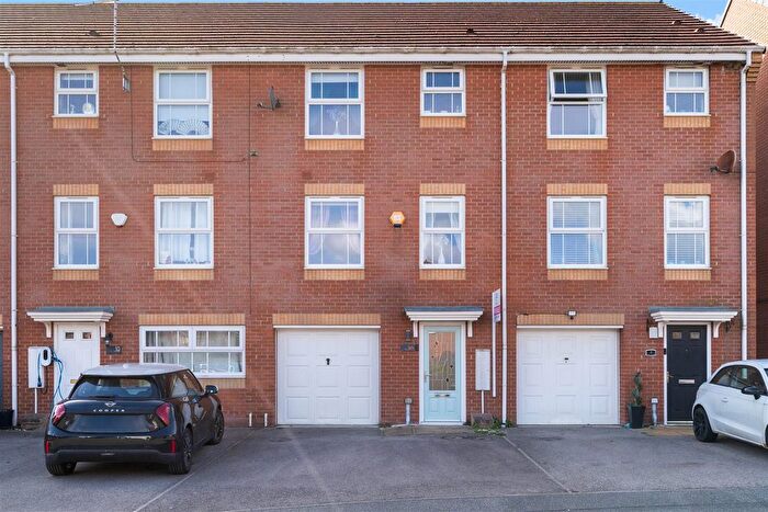 4 Bedroom Terraced House For Sale In Douglas Way, Murton, Seaham, SR7