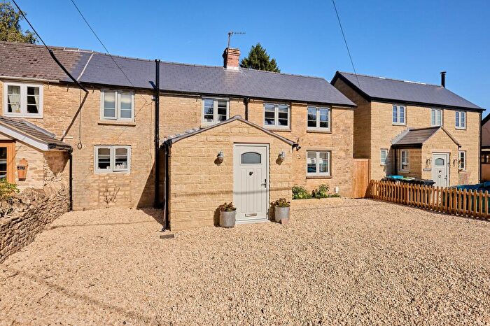 4 Bedroom Semi-Detached House To Rent In Lower End, Leafield, OX29