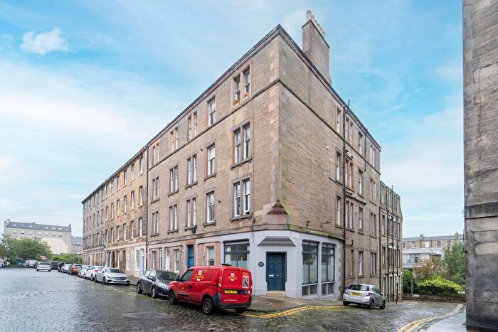 1 Bedroom Flat To Rent In Barony Place, New Town, Edinburgh, EH3
