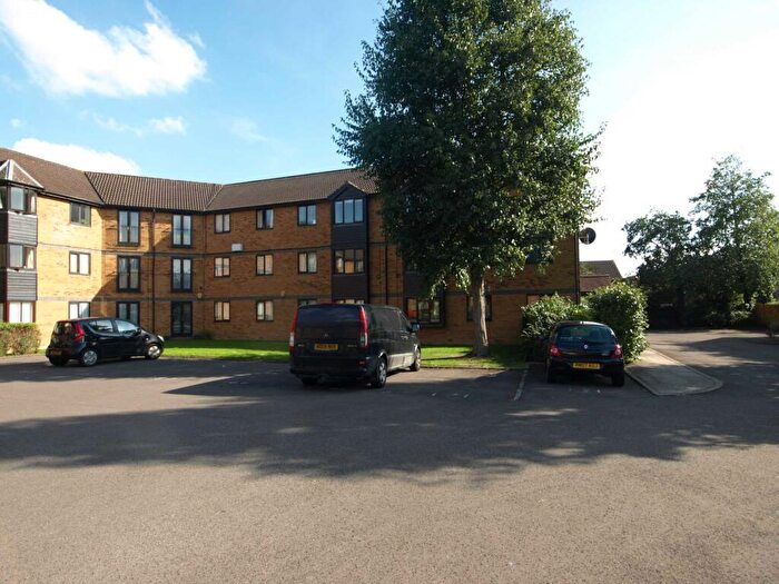 2 Bedroom Apartment To Rent In Heron Drive, Bicester, OX26