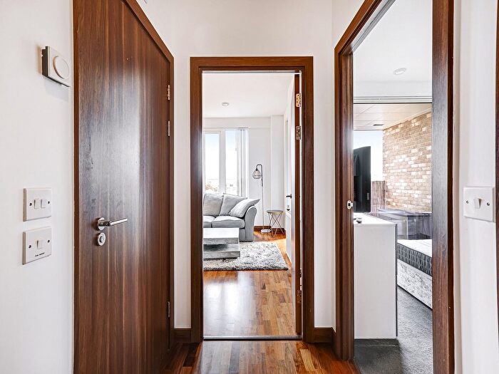 1 Bedroom Flat To Rent In Elliot Lodge, Cyrus Field Street, SE10
