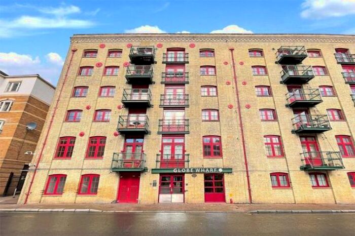 1 Bedroom Flat To Rent In Globe Wharf, Rotherhithe Street, London, SE16