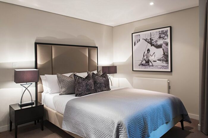 3 Bedroom Flat To Rent In Merchant Square, Harbet Road, Paddington, W2