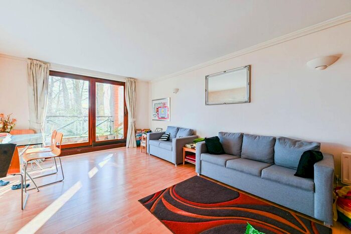 2 Bedroom Flat To Rent In Sudbury Hill, Harrow On The Hill, Harrow, HA1