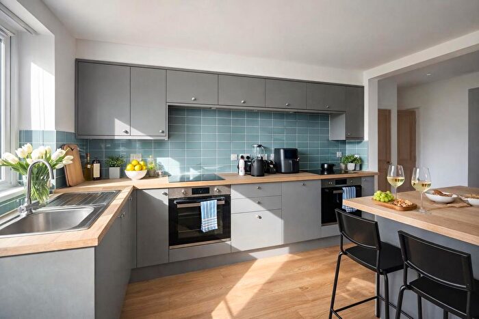 6 Bedroom Property To Rent In Dereham Road, Norwich, NR5