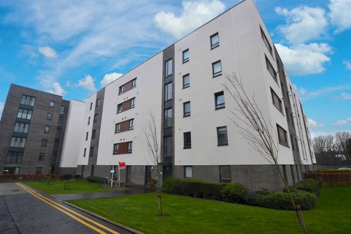 2 Bedroom Flat To Rent In Arneil Drive, Edinburgh, EH5