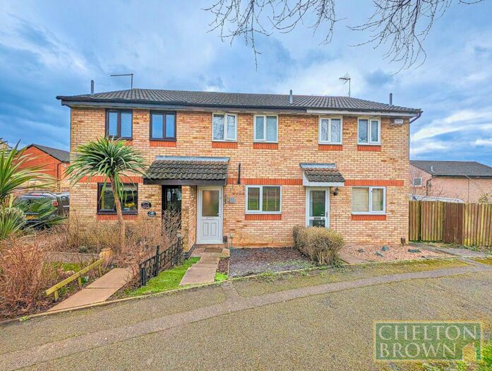 2 Bedroom Terraced House To Rent In Bank View, Northampton, NN4