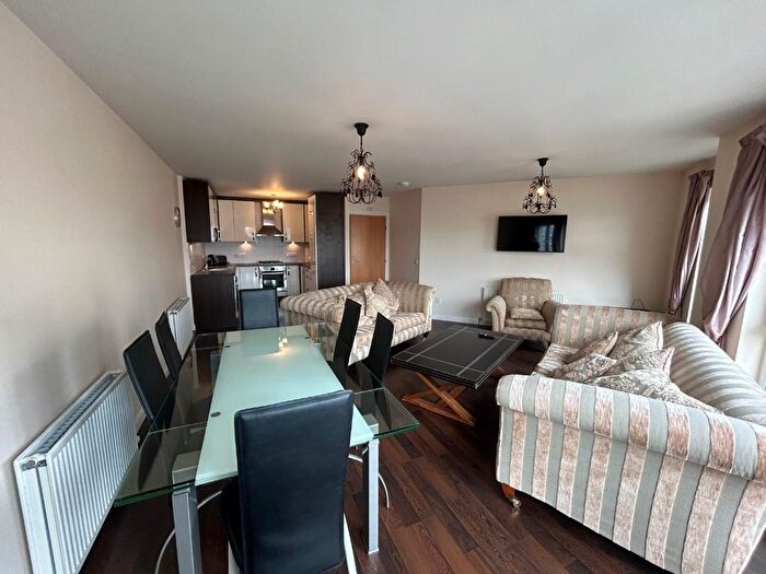 2 Bedroom Flat To Rent In Portland Street, City Centre, Aberdeen, AB11