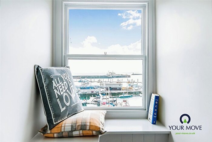 1 Bedroom Flat To Rent In Harbour Parade, Ramsgate, Kent, CT11