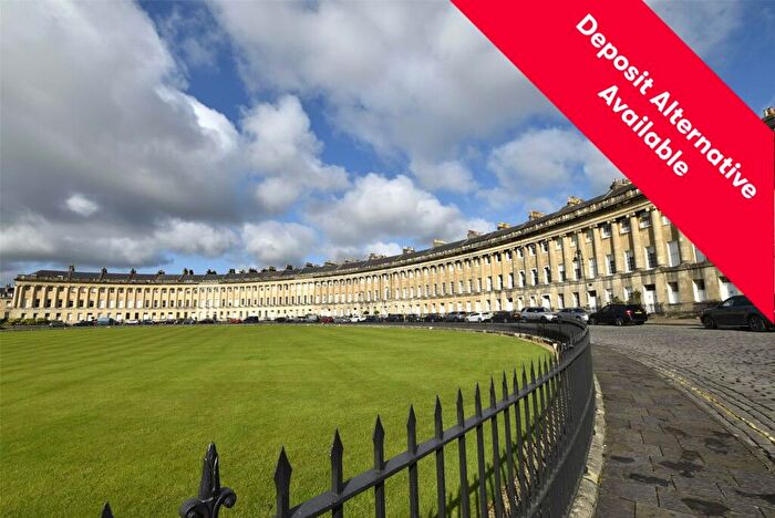 2 Bedroom Apartment To Rent In Royal Crescent, Bath, Somerset, BA1