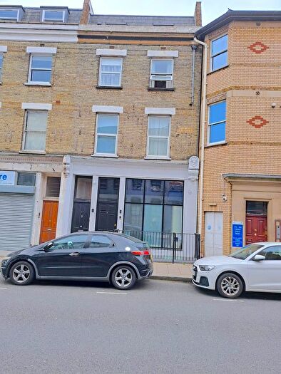 1 Bedroom Flat To Rent In Greyhound Road, London, W6