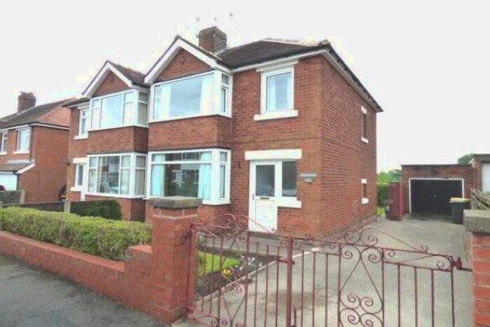 3 Bedroom Semi-Detached House To Rent In Braefield Crescent, Preston, PR2