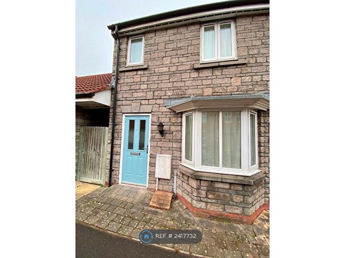 2 Bedroom End Of Terrace House To Rent In Stroud Way, Weston-Super-Mare, BS24