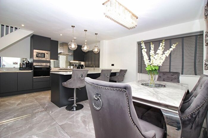 3 Bedroom Terraced House For Sale In Church Road, West Kingsdown, TN15