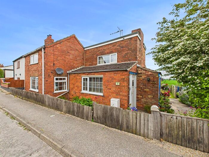 3 Bedroom Cottage For Sale In White Pit Way, Swaby, Alford, LN13
