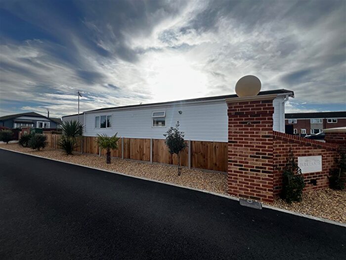 3 Bedroom Park Home To Rent In Green Lane Estate, Pudding Norton, NR21