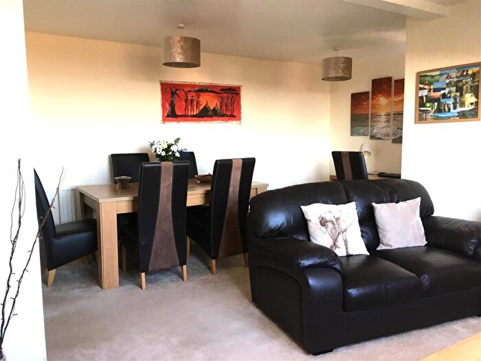 1 Bedroom Flat To Rent In Cleeve Court, Wells Road, Knowle, Bristol, BS4