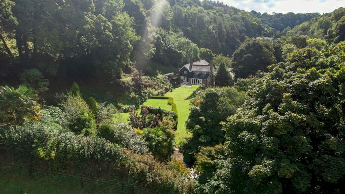 4 Bedroom Detached House For Sale In Looe, Cornwall, PL13