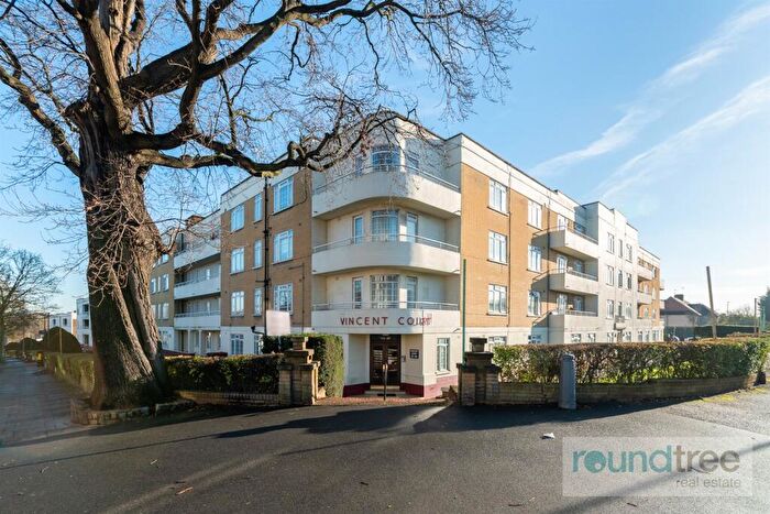 2 Bedroom Flat To Rent In Vincent Court, Bell Lane, Hendon, NW4