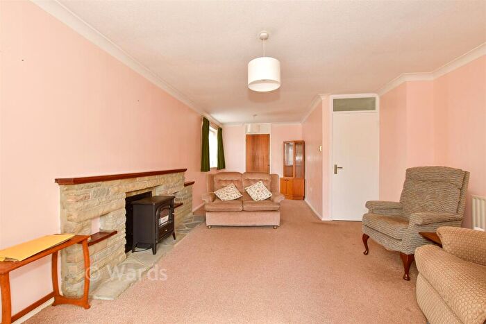 2 Bedroom Detached Bungalow For Sale In Lawrence Gardens, Herne Bay, Kent, CT6